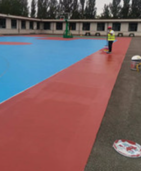 乌什旧篮球场地面改造翻新整改   